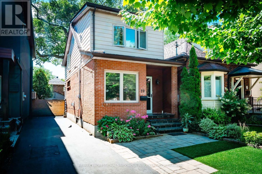 19 HARSHAW AVENUE, TORONTO (LAMBTON BABY POINT), ON M6S 1X9 - Image 4193931087.jpeg?d=l