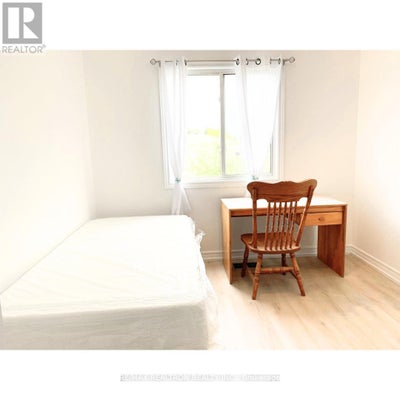 962 Queensborough Crt, London North (North I), ON 5