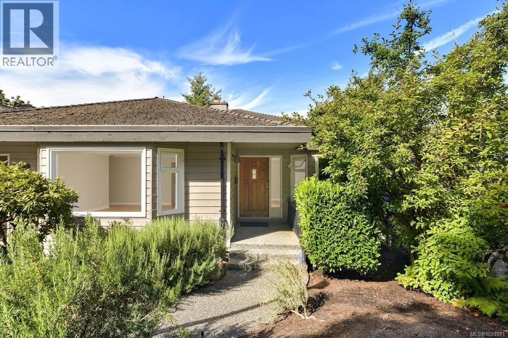 109 2829 ARBUTUS RD, SAANICH, BC V8N 5X5 - Image 1360619349.jpeg?d=l