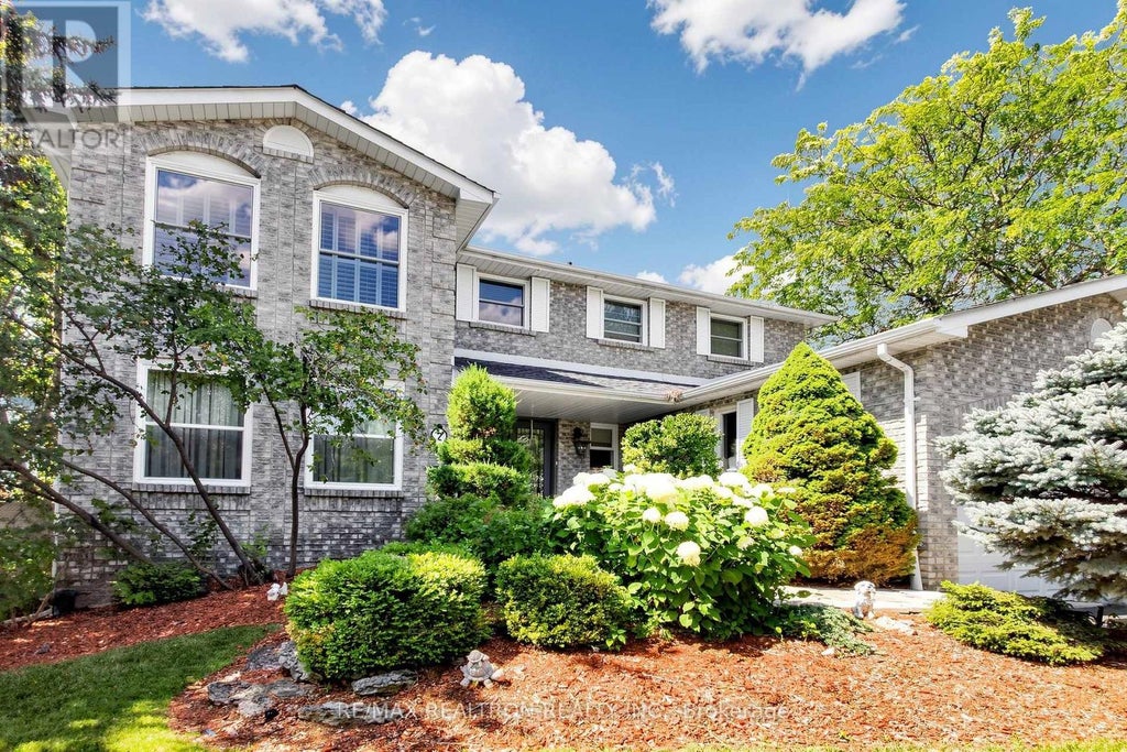 2 MANOR PLACE, BRAMPTON (HEART LAKE WEST), ON L6Z 1Y7 - Image 2639351696.jpeg?d=l