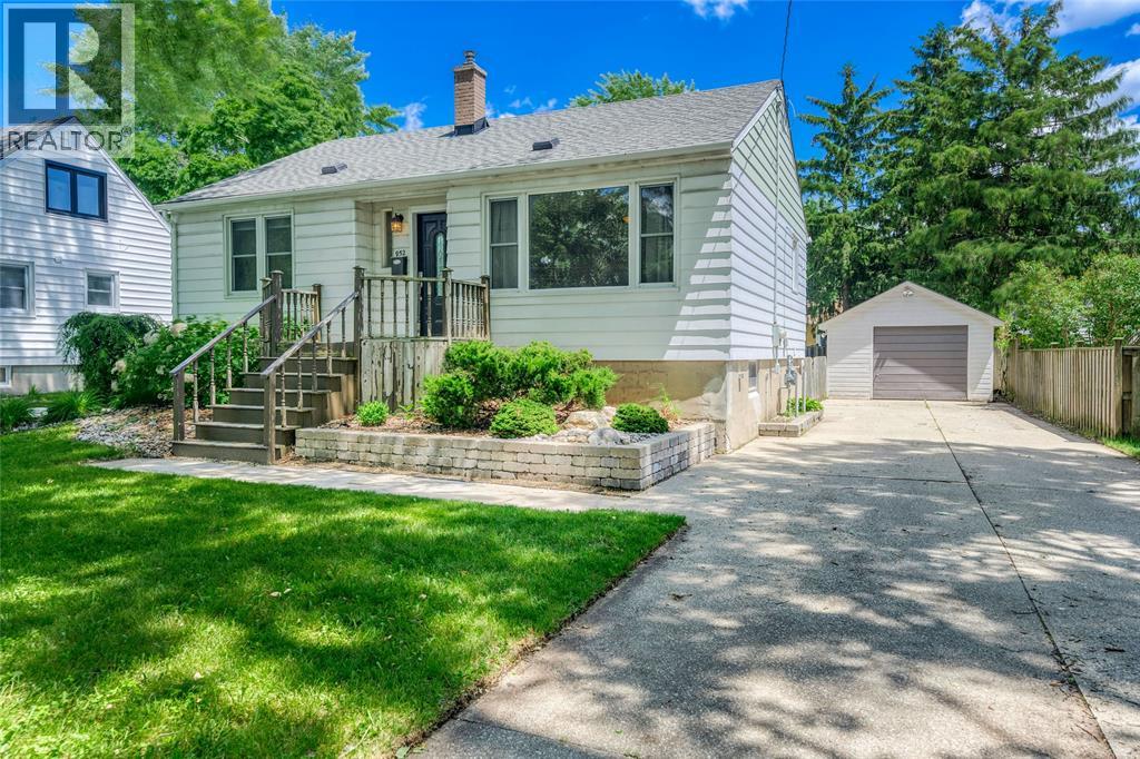 952 WOODLAND AVENUE, SARNIA, ON N7V 3W8 - Image 241855437.jpeg?d=l