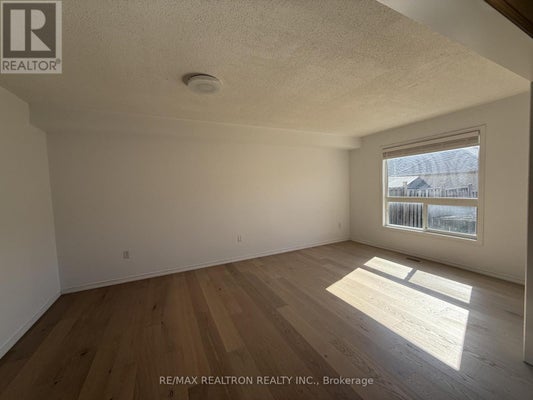 663 S Unionville Ave, Markham (Village Green-South Unionville), ON 4