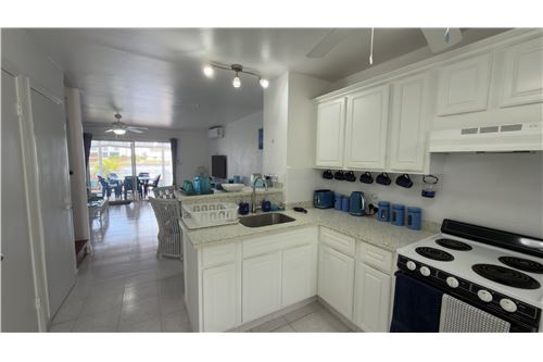 ADDRESS PRIVATE, BOLANDS,   - Image b2251beb58b6b2b162291c78c43abbf8/2367644331