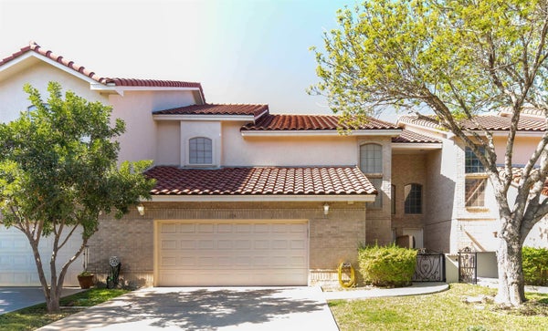 7521 COUNTRY CLUB DR APT 106, LAREDO, TX 78041 - Image 00cd5caeba02ab0995fe7b4b1ce538f3/1688121032
