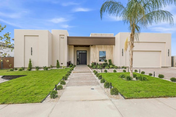 704 OCIO DR, LAREDO, TX 78045 - Image 47b039debca2aa6c5d2e9d80679f07ff/254738902