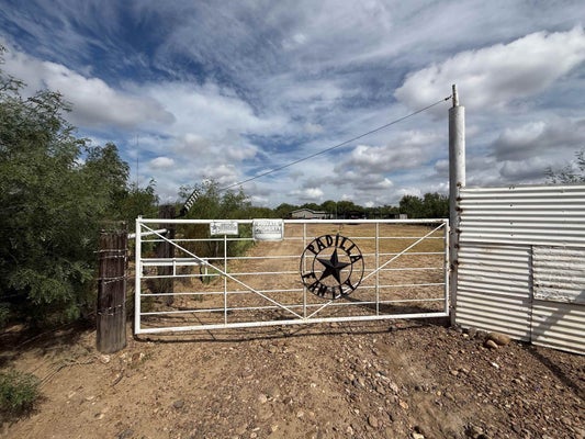 284 RANCHO NOPAL RD, LAREDO, TX 78045 - Image 49197f1d2c845f83eeaf56c41ebd64d2/385981579
