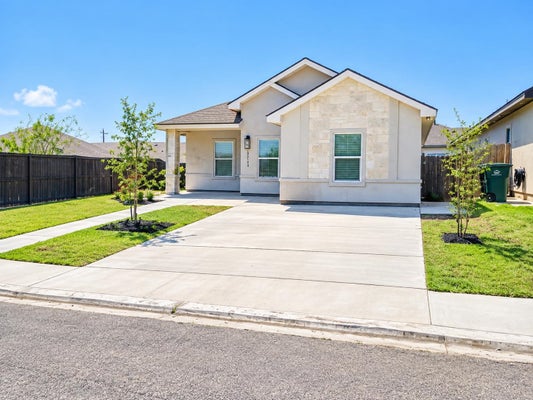 5703 SAINT ELIAS LN, LAREDO, TX 78046 - Image ae4652e45c392a7a00a8ce883521f559/4294898368