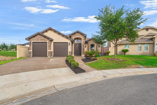 202 BUTIA DR, LAREDO, TX 78045 - Image ccabdcf0abdeb0ecac5f46b7110fc182/1728449581