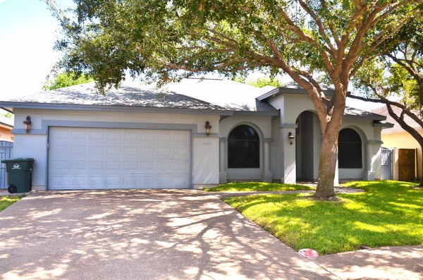 10533 WINROCK DR, LAREDO, TX 78045 - Image cd3a9f2e6ca2a6872de98b878c3fe5bb/2327770153