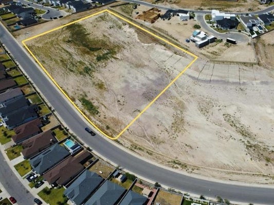 ADDRESS PRIVATE, LAREDO, TX 78045 - Image d1a0a7a7267ef4e8fc5b5912f4d6c0ca/3347887316