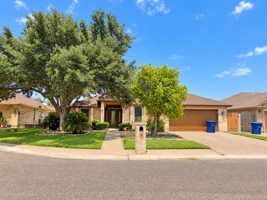 8711 JERRY LOOP, LAREDO, TX 78045 - Image ea3561e6c5278ecf638412efe0140e22/1715192530