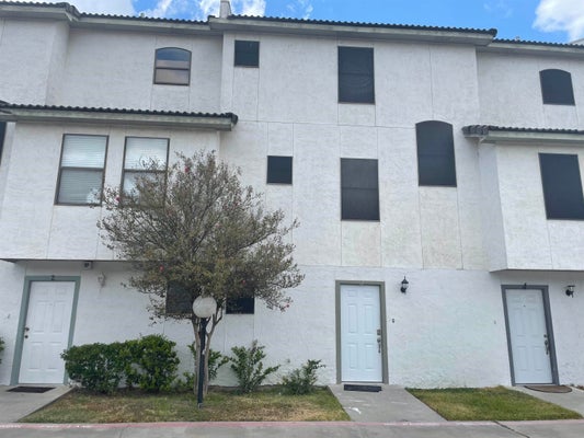 100 W VILLAGE BLVD APT 3, LAREDO, TX 78041 - Image f2eec1e5f4292a38fe8964de4d8eb7a9/1205046482