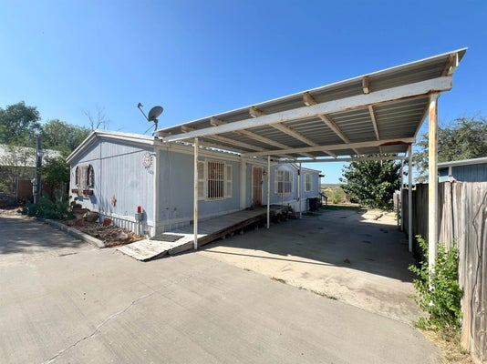 1809 N SIESTA LN, ZAPATA, TX 78076 - Image f6d16fa784504e0a44e44d4fd8118d69/681292879