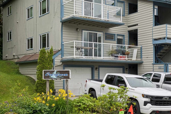 2211 RAVEN RD APT C, DOUGLAS, AK 99824 - Image c5e7d5322ebe98fabda4bbca8ec90f76/3770062290