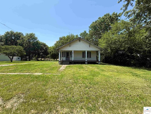 301 N OAK ST, LA MONTE, MO 65337 - Image 287e7f67ead581ec9f3e67ea488fb923/2278345441