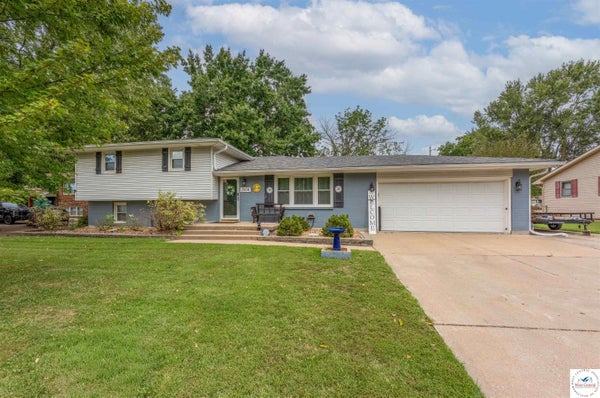 2608 WING AVE, SEDALIA, MO 65301 - Image d63d8b7d4aab654fc9f3bb926da693bd/559748935