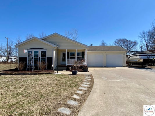 526 MEADOWLARK DR, CLINTON, MO 64735 - Image e2c0c50052d61ba4c5e96efc8da738cc/1040447340