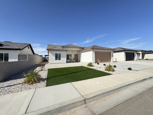 4706 E ORTEGA ST, SAN LUIS, AZ 85349 - Image ada64f85bdcdcaf1164bbc22ebec4532/1958276283