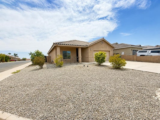 4137 W CAMILLE PL, YUMA, AZ 85364 - Image ae4aebf1d716bb50a5cf9c0d246b9089/471758544