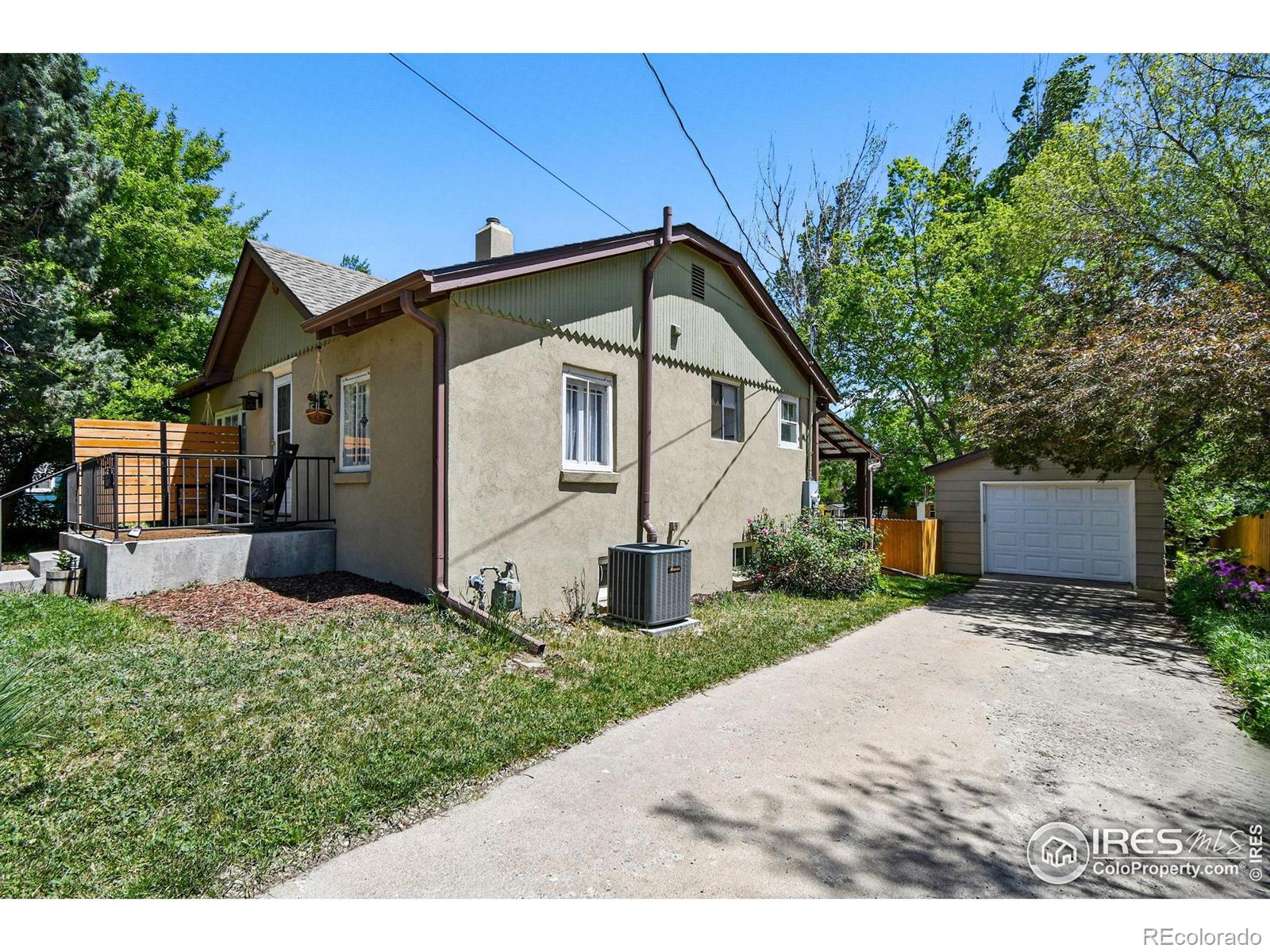 2200 Teller Street, Lakewood, CO, 80214 3 2200 Teller Street