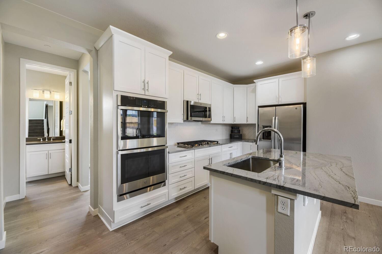 5051 S Queen Court