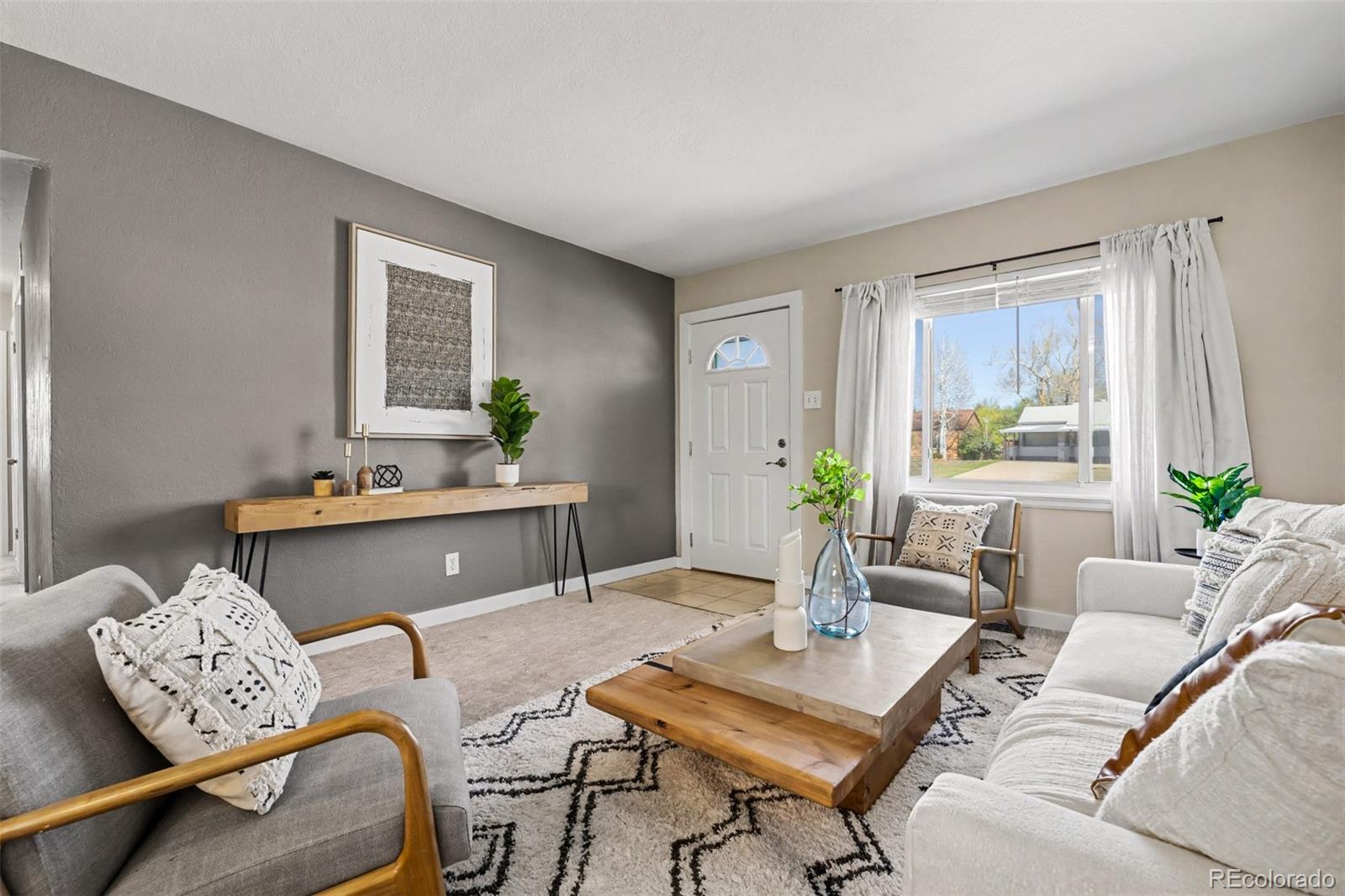 3041 S Glencoe Street