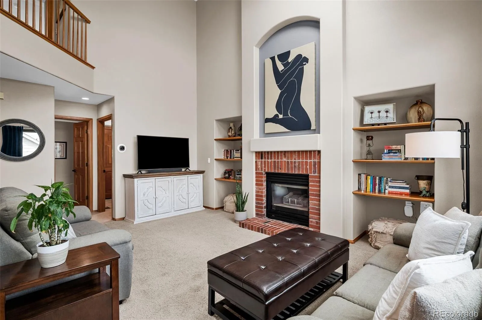 Centennial, Colorado 80015, United States, 4 Bedrooms Bedrooms, ,3 BathroomsBathrooms,Residential,Pending,92501