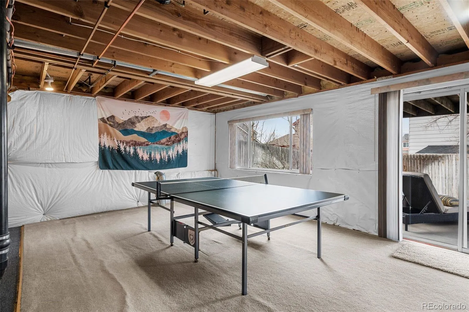 Centennial, Colorado 80015, United States, 4 Bedrooms Bedrooms, ,3 BathroomsBathrooms,Residential,Pending,92501