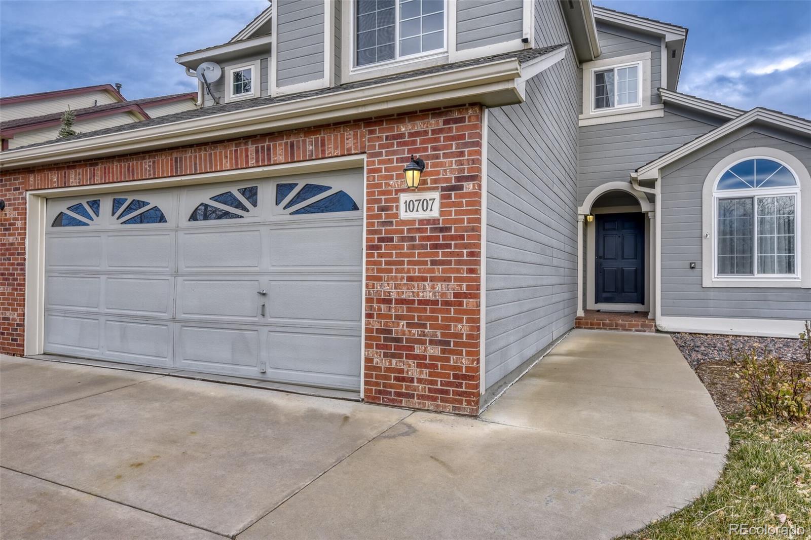 10707 W Cooper Drive