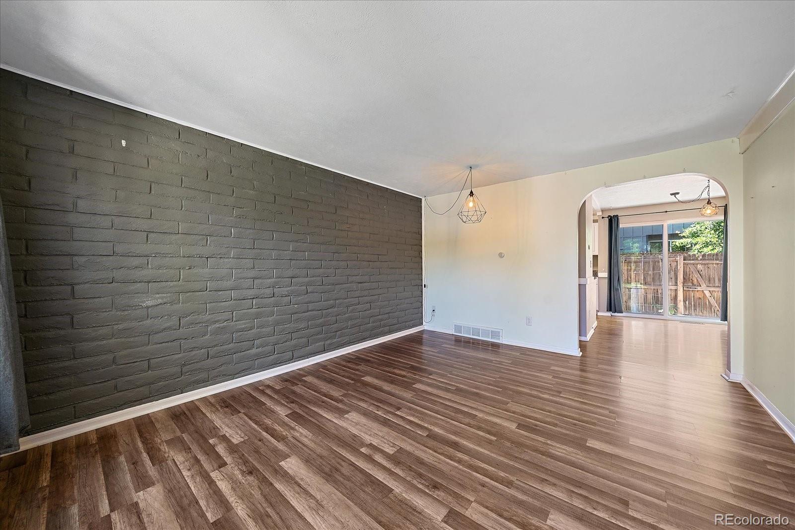 7404 S Zephyr Court