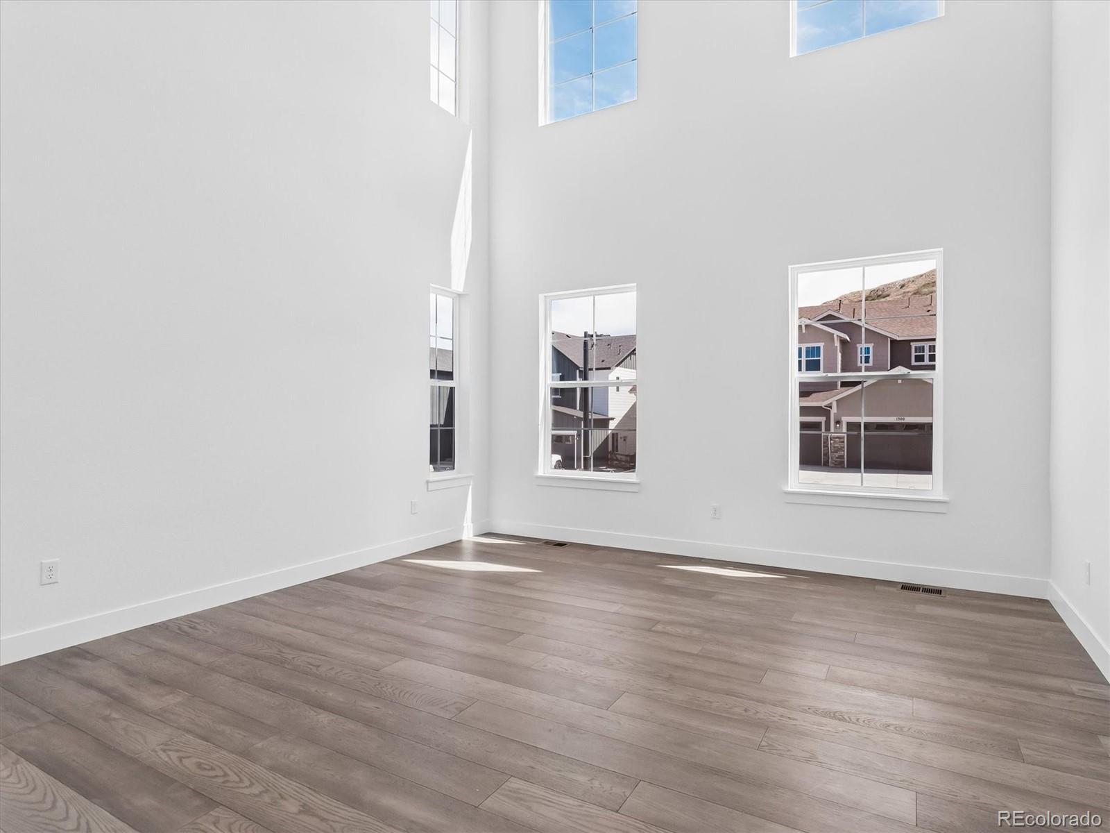 1289 Oleander Street