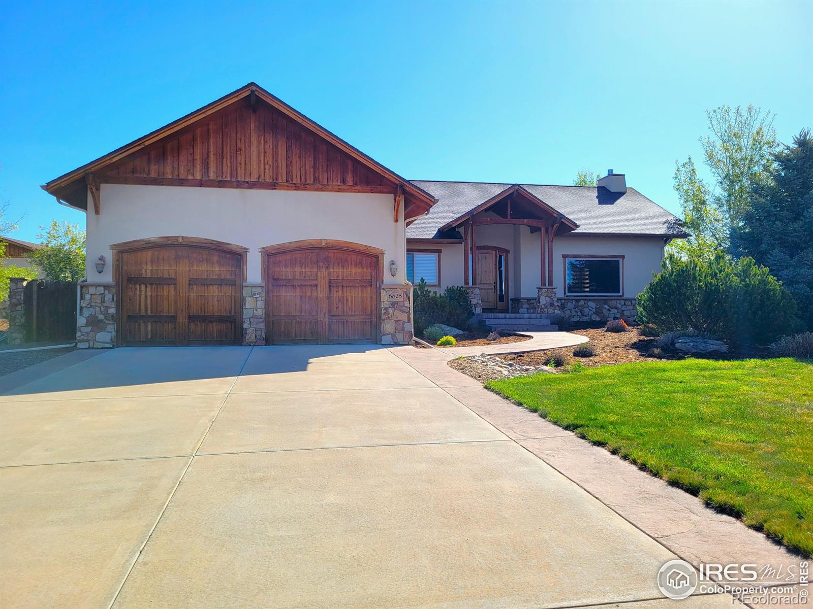 6825 Apache Road