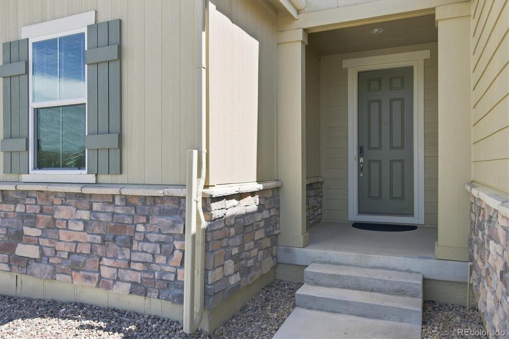 Photo of 17110 Galapago Court, Broomfield, CO 80023 (MLS # 6032421)