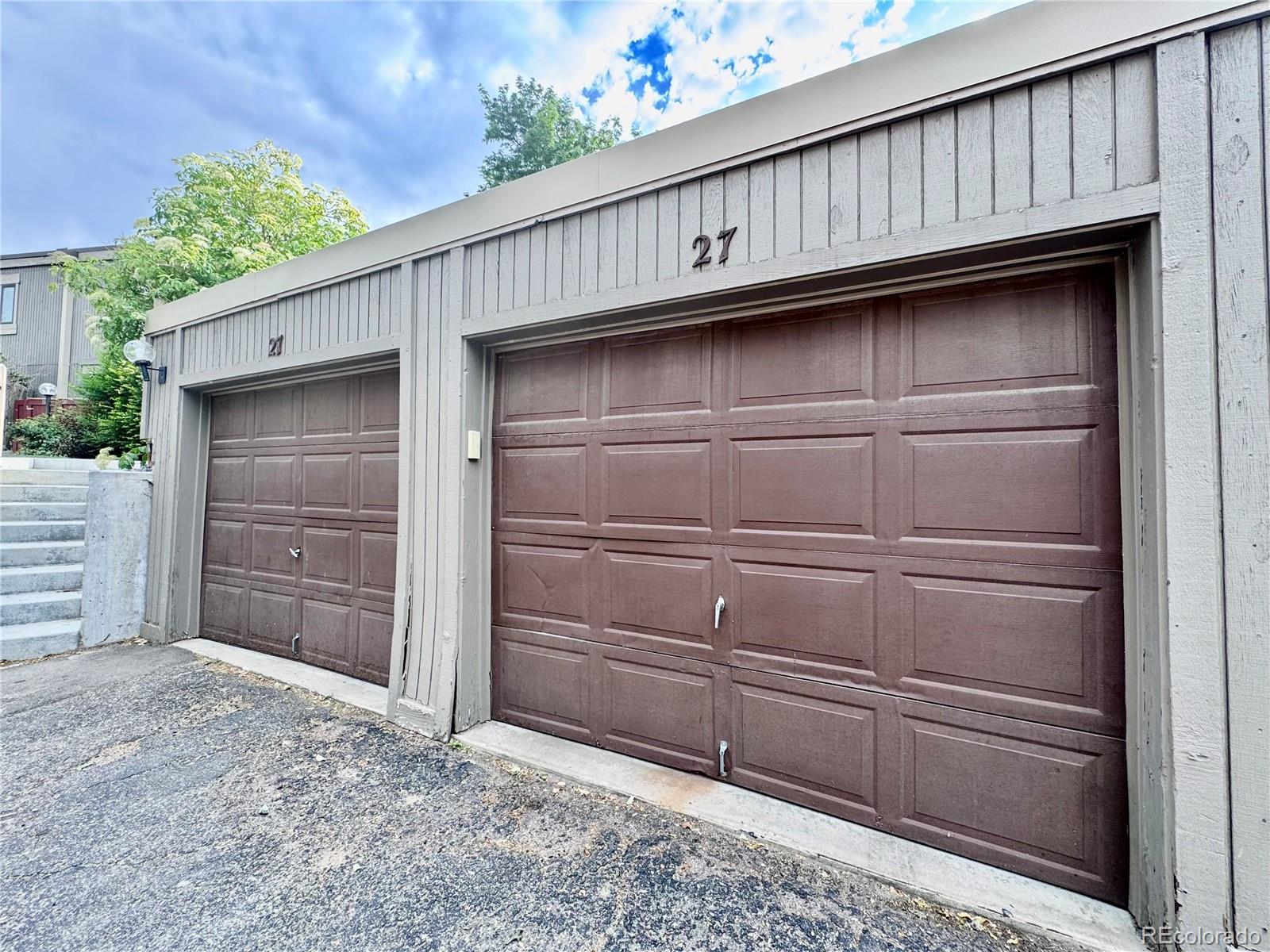 1151 S Yosemite Way 27