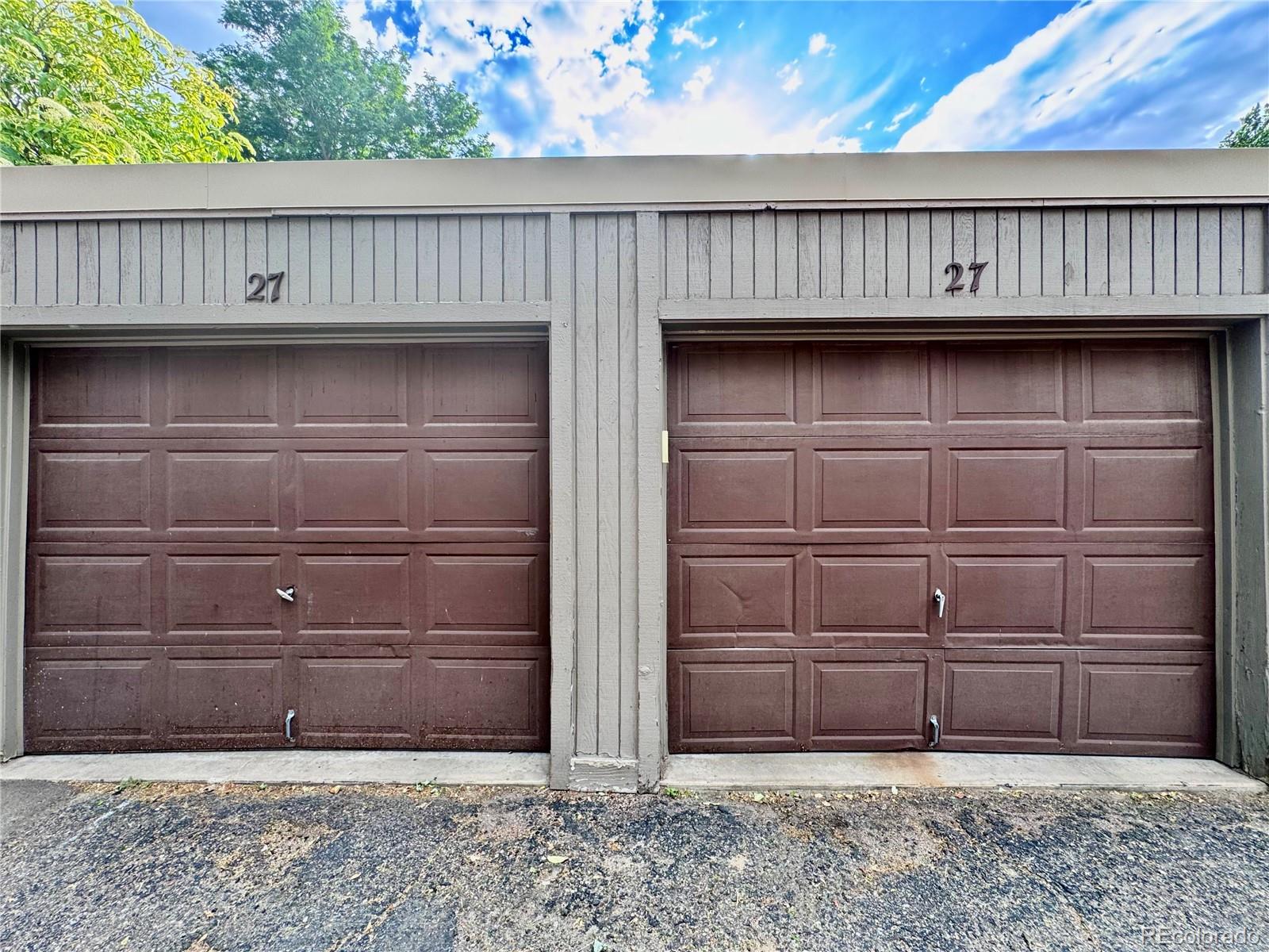 1151 S Yosemite Way 27