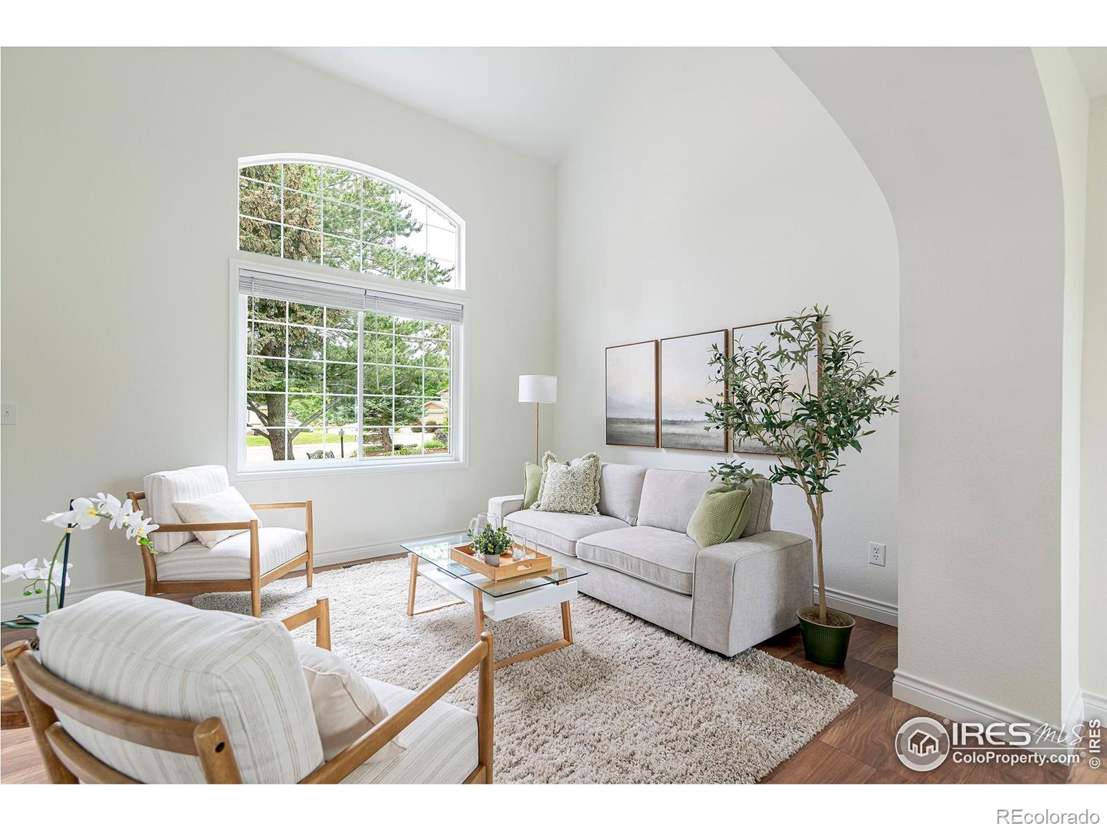 6838 Bugle Court