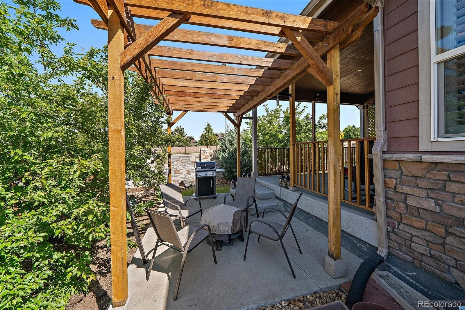 Aurora, Colorado 80015, United States, 3 Bedrooms Bedrooms, ,2 BathroomsBathrooms,Residential,Active,136560