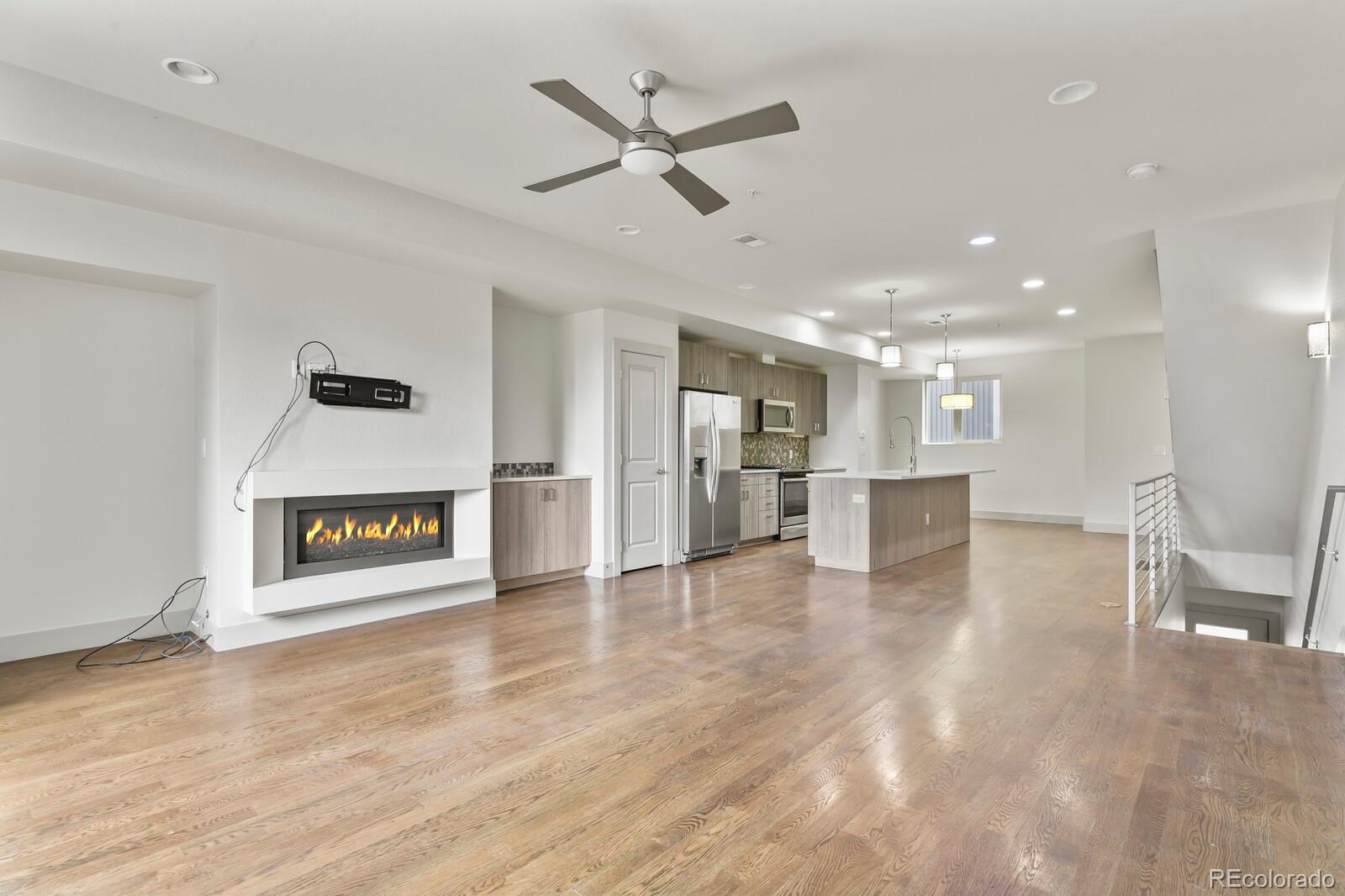 4943 Lowell Boulevard 4