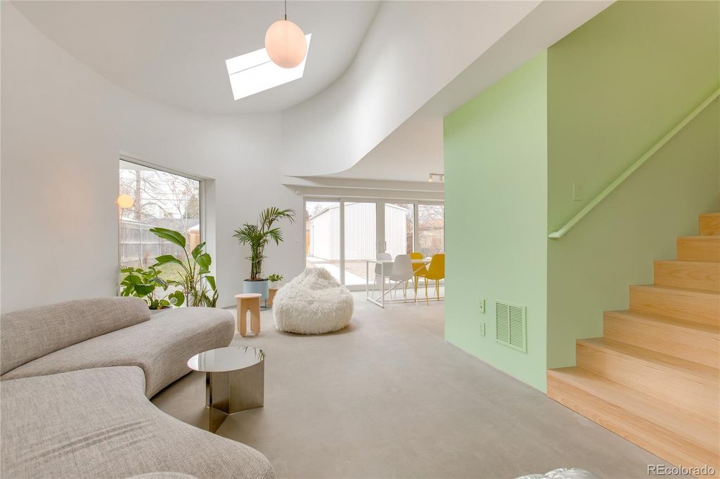Photo of 1675 Verbena Street, Denver, CO 80220 (MLS # 5910300)