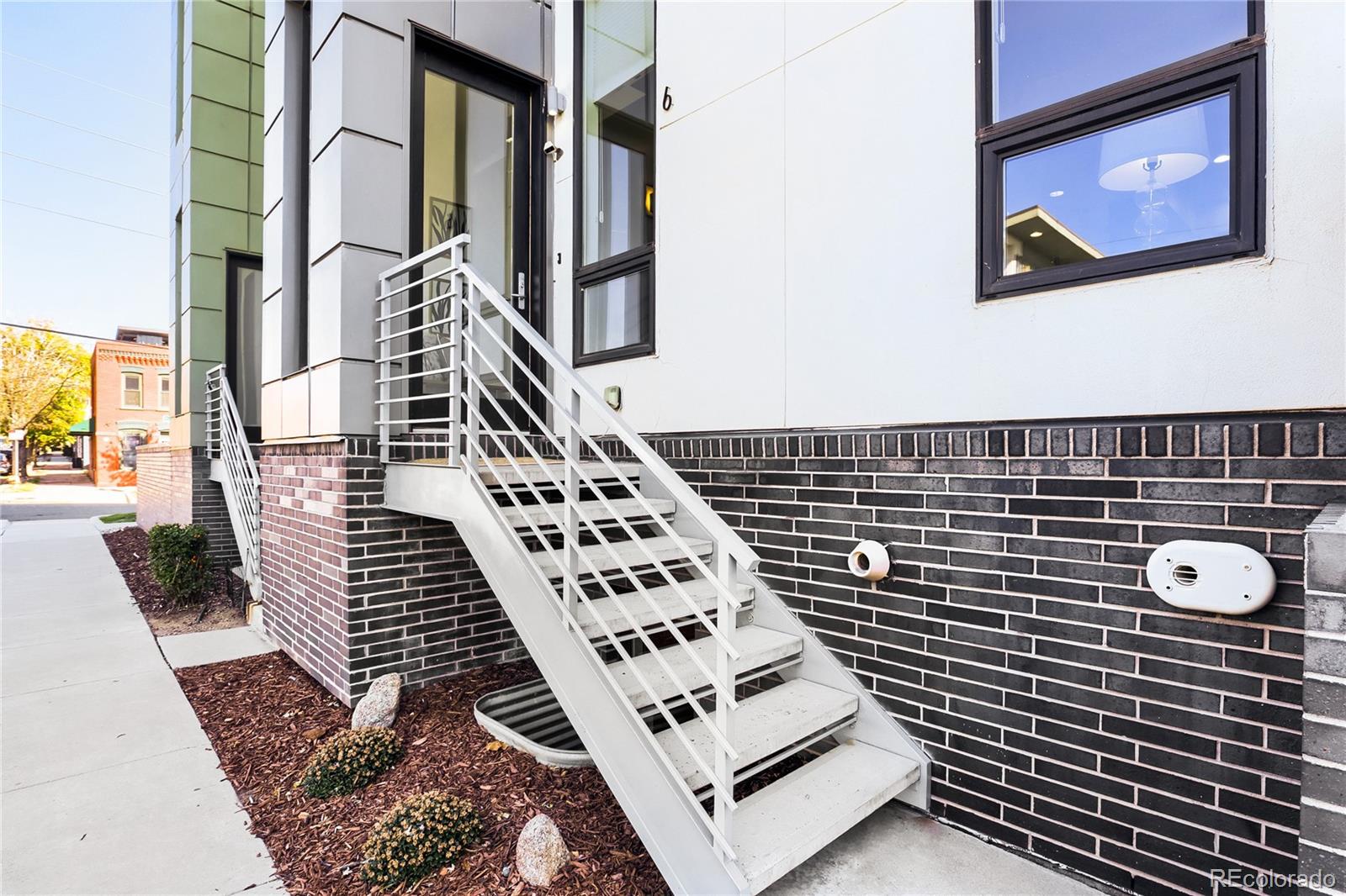 3444 Navajo Street 6