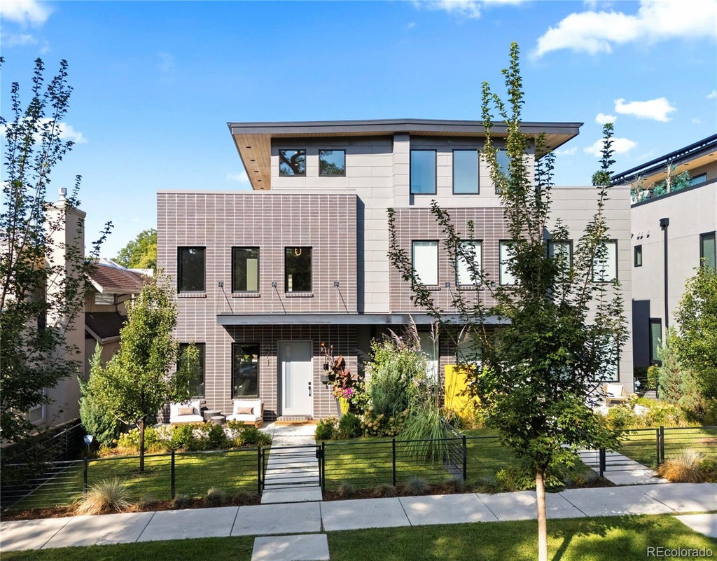 Photo of 471 Clayton Street, Denver, CO 80206 (MLS # 2417895)