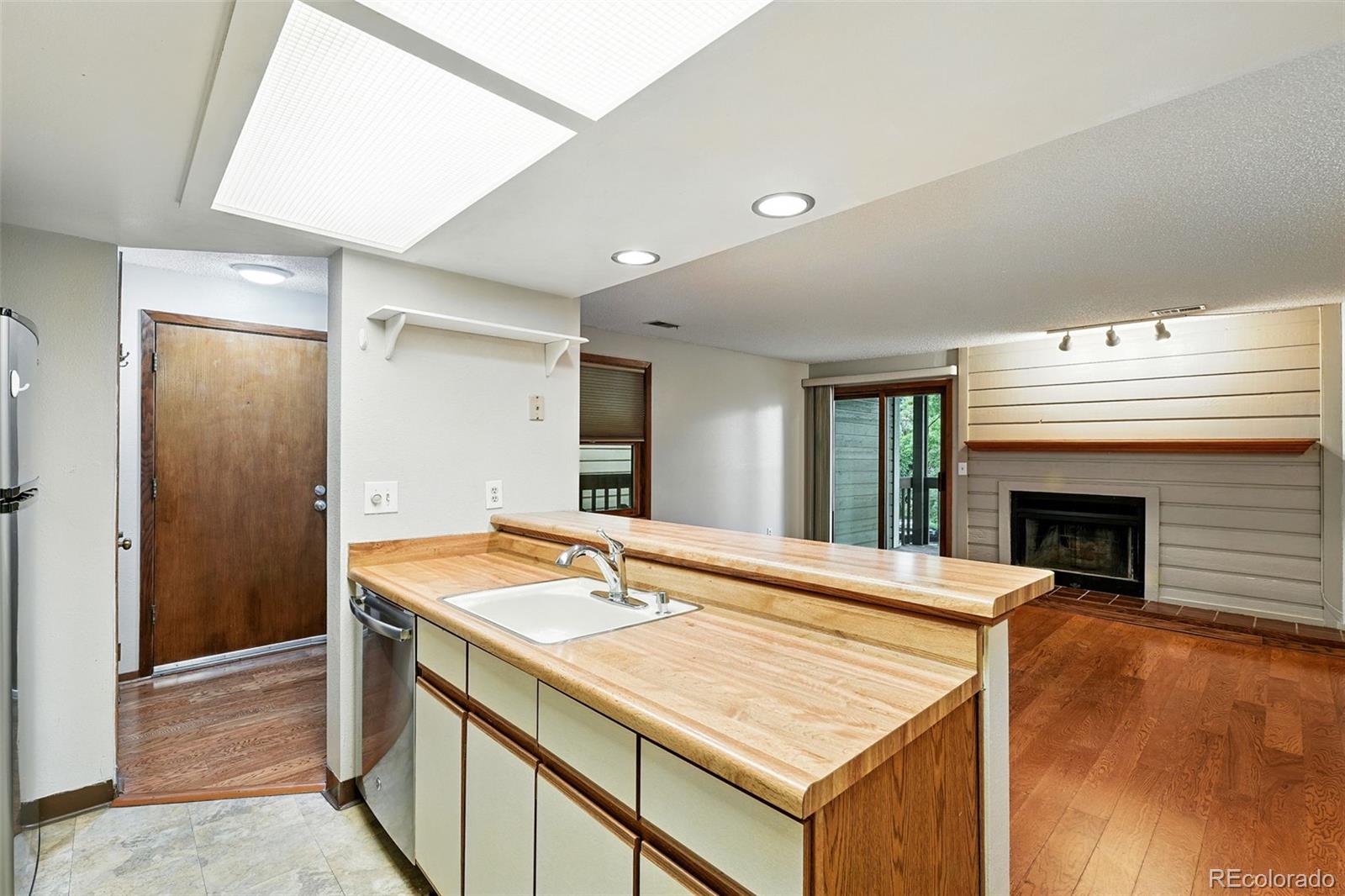 2960 Shadow Creek Drive 201, Boulder, CO, 80303 4 2960 Shadow Creek Drive 201