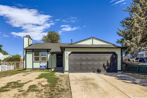 5109 Columbus Way Denver CO 80239