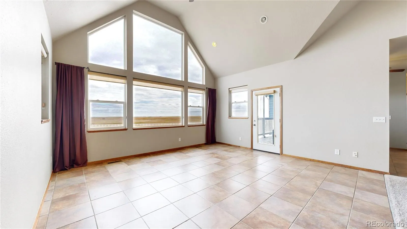 Keenesburg, Colorado 80643, United States, 3 Bedrooms Bedrooms, ,3 BathroomsBathrooms,Residential,Active,36285