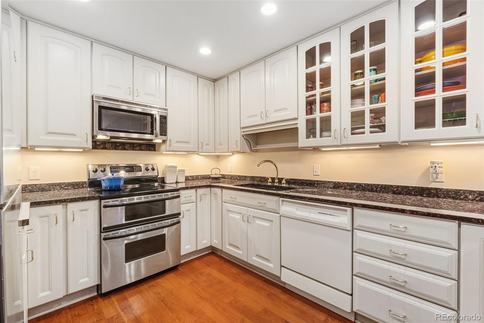 710 S Clinton Street 6B