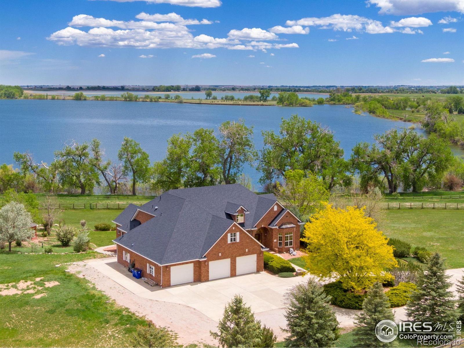 2366 Shoreside Drive