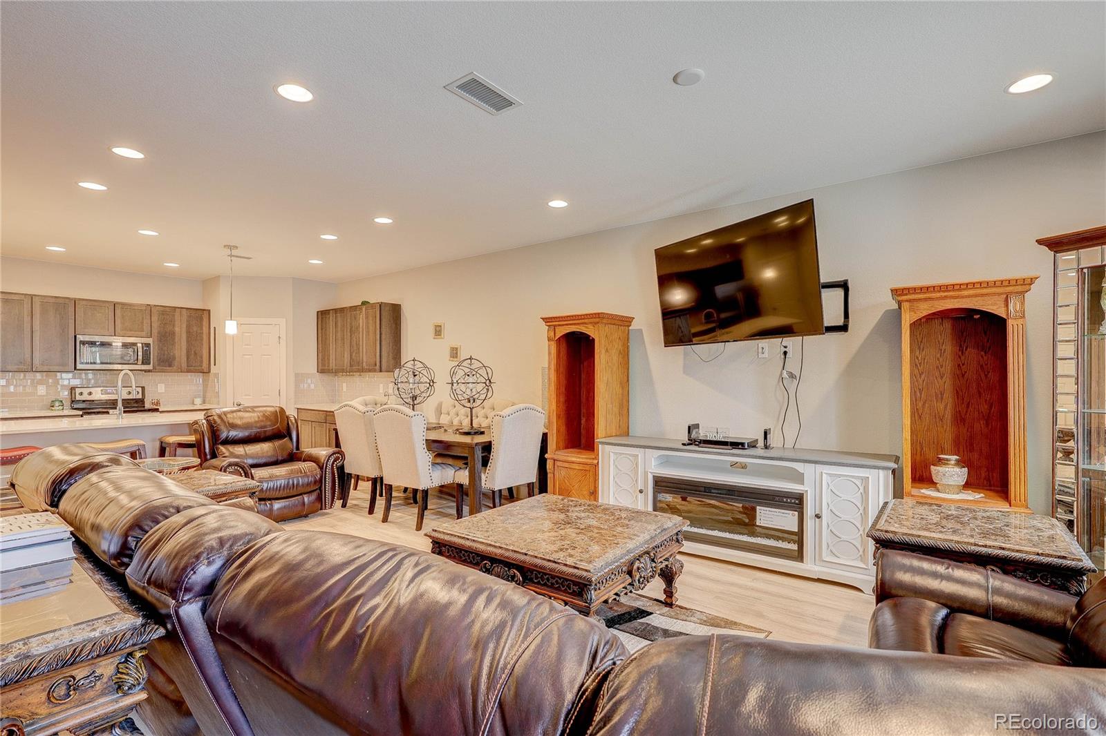 16121 Bolling Drive