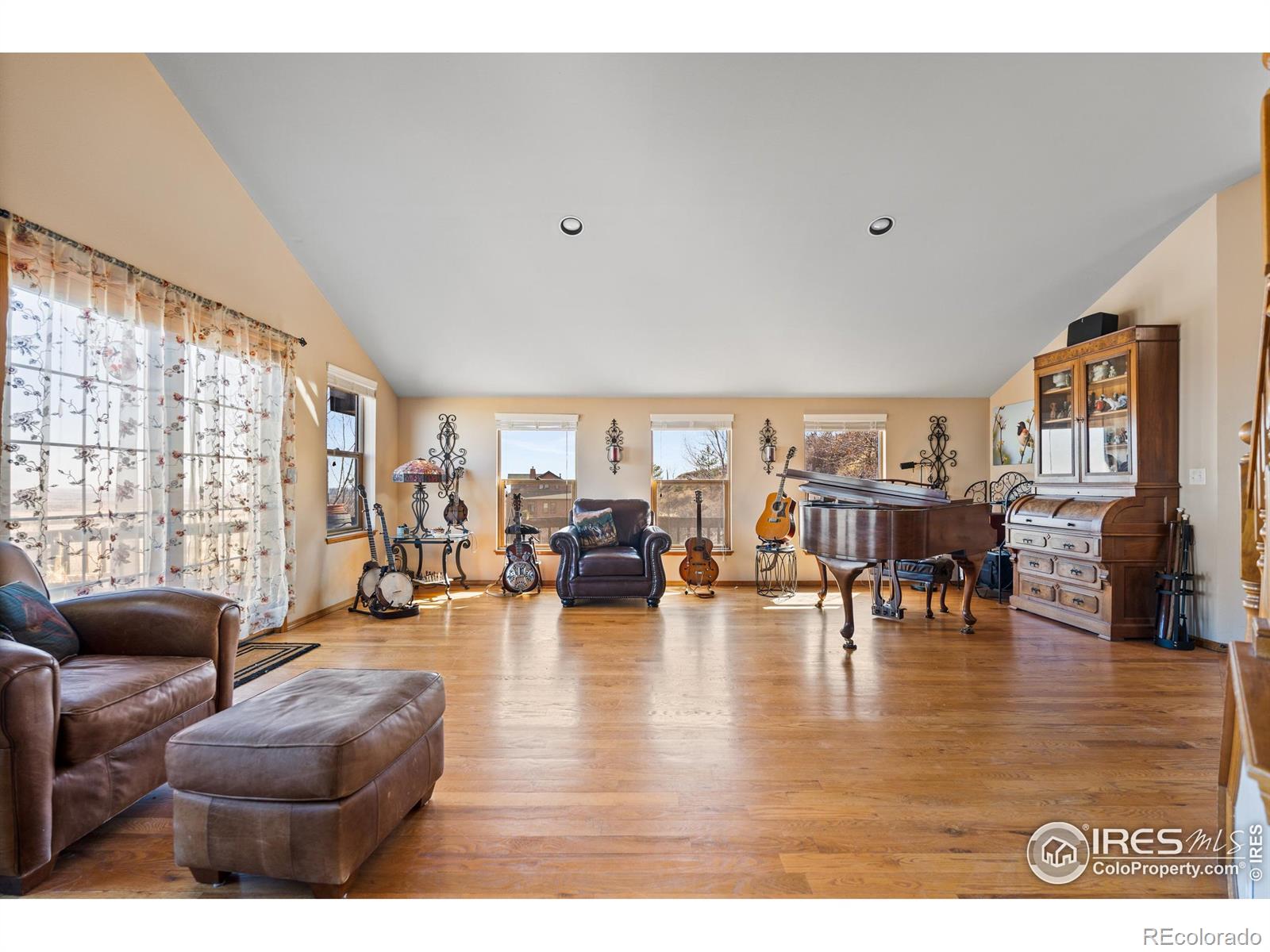 11730 Pointe View Drive