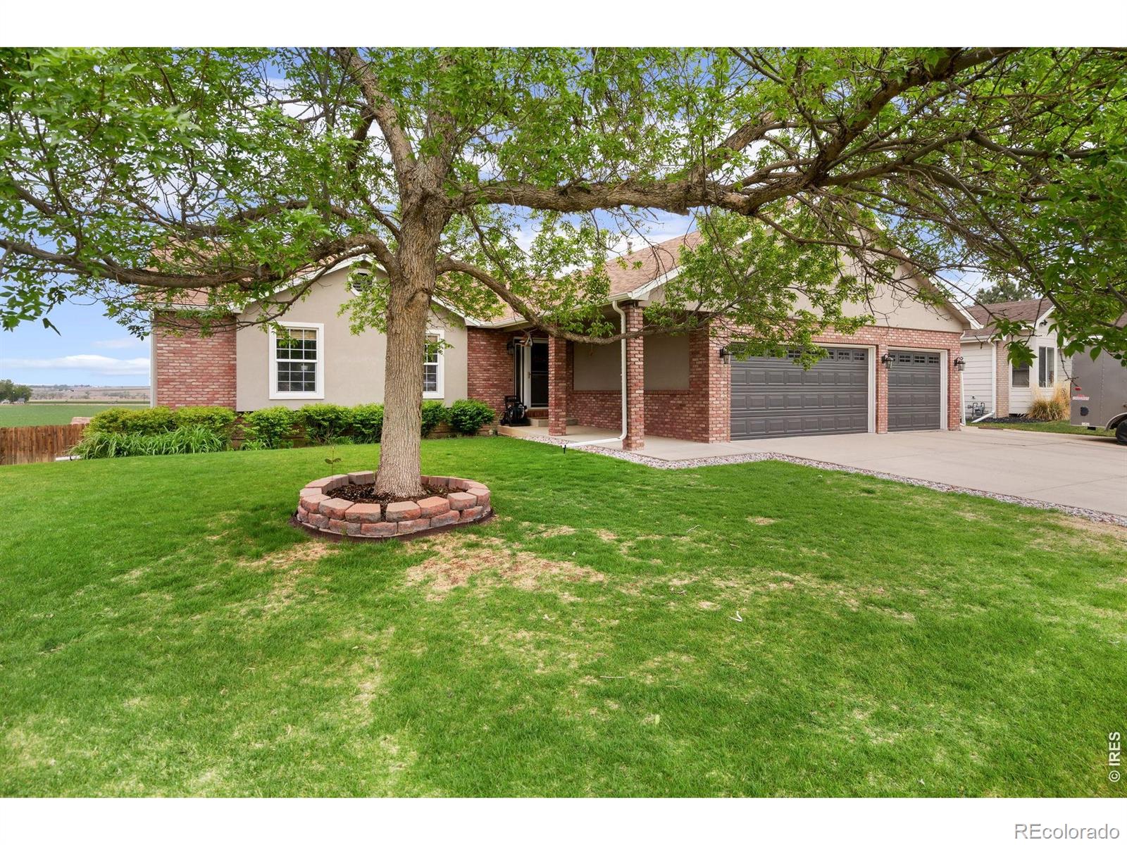 953 N Greeley Avenue