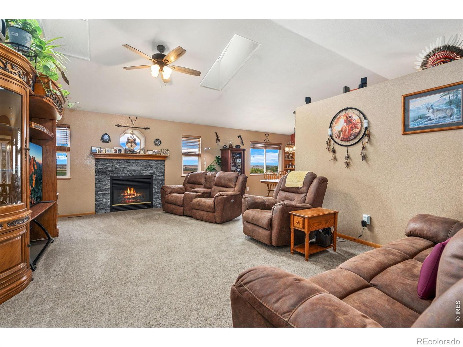 953 N Greeley Avenue